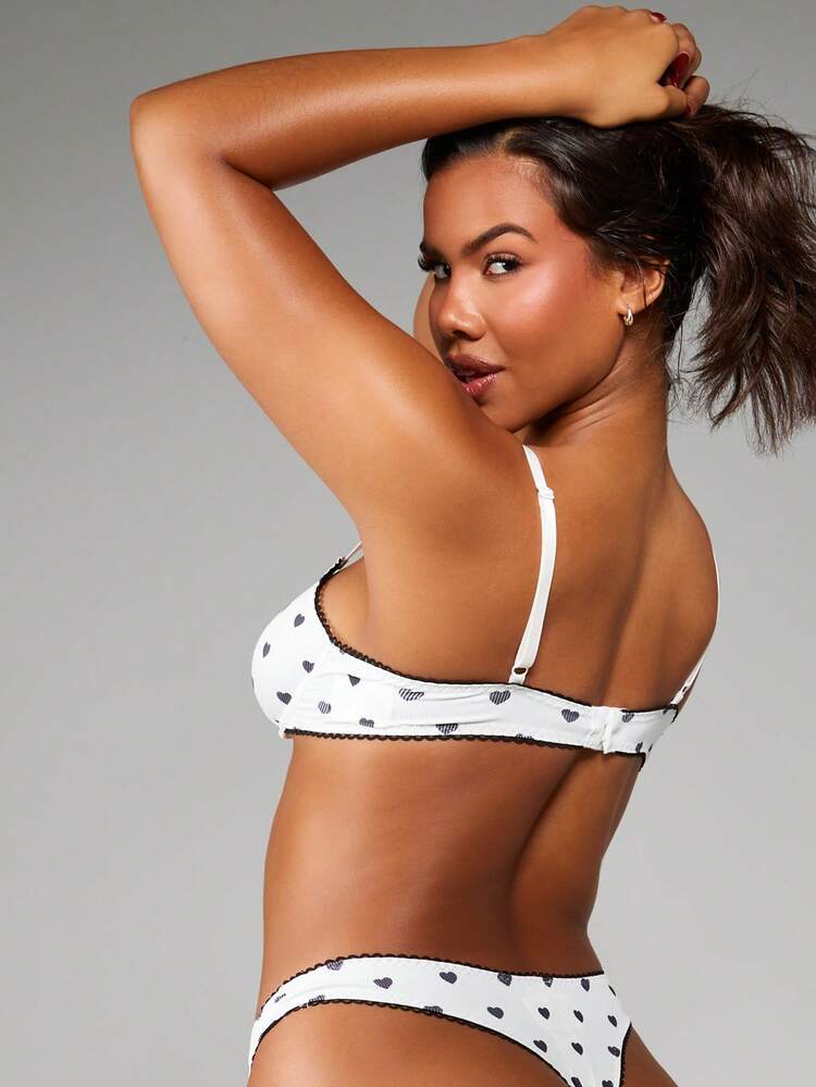 MISSGUIDED Heart Print Ribbed Underwired Bra With Adjustable Straps And Scalloped Black Trim Valentine Lingerie