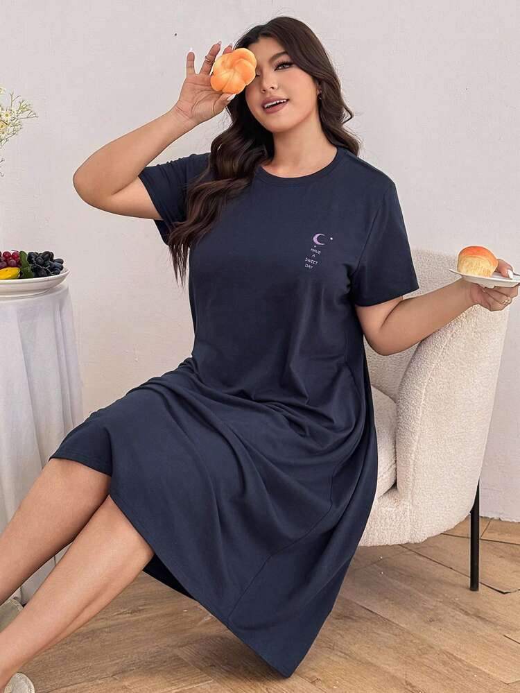Dazy Plus Plain Color Casual Letter Print Pattern Round Neck Straight Fit T-Shirt Nightgown