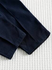 SHEIN Conjunto de 3 piezas de camisa de manga corta blanca, camiseta, chaleco y pantalones para niño/niña pequeño estilo caballero, elegante atuendo para primavera/verano, adecuado para fiesta de cumpleaños, bautizo, primer cumpleaños, ceremonia, invitado de boda, paje, portador de anillos - Azul Marino - Ver 9