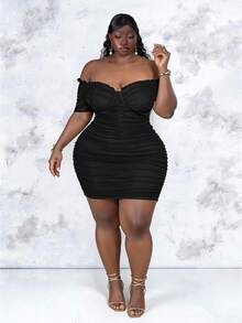 CurvyTilda 加露肩褶饰荷叶边修身连衣裙，女士生日礼服 - 黑色 - 查看 4