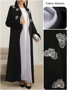 Al Najma 女士时尚二合一贴花装饰波浪领阿拉伯长袍 - 黑色 - 查看 9