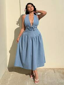 Sunnyshic 大码女式休闲甜美复古V领无袖中长款浅色水洗牛仔露背连衣裙，沙滩度假时尚显瘦性感露背沙滩裙 - 淺色水洗藍 - 查看 1