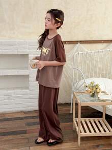 DAZY 2pcs Tween Girl Girls Crew Neck Knit Printed Contrast Color T-Shirt + Pants Homewear Set - Coffee Brown - View 5