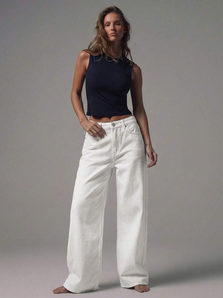 MUSERA 中腰阔腿牛仔裤，中蓝色水洗银色纽扣细节，中腰休闲，适合秋季、冬季、夜间外出、返校、办公室、工作、约会等场合，是经典牛仔风的春夏之选。 - 白色 - 查看 1