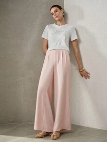 MOTF PREMIUM FLORAL TEXTURED KNIT SHORT SLEEVE WHITE TEE - White - View 6