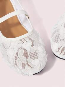 CUCCOO DOLLMOD 白色蕾丝花卉透气玛丽珍平底鞋，舒适通勤女鞋，温柔仙气百搭鞋 - 白色 - 查看 8