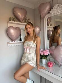 CovetEZ 女士休闲度假风碎花撞色蝴蝶结露脐吊带上衣和短裤两件套 - 粉色 - 查看 4