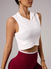 Dewbera Women's Geometric Print Cropped Sleeveless Sweatshirt Sweatshirt - White - View 5