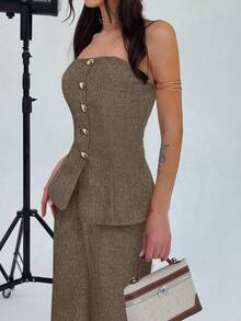 Firerie 女士优雅简约金属纽扣吊带背心和高腰阔腿卡其裤两件套，适合通勤、休闲、度假穿着。 - 摩卡棕 - 查看 4