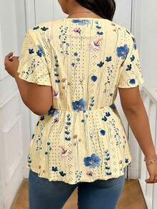 SHEIN Frenchy 大码扎染花卉V领蕾丝拼接纹理女式T恤 - 黃色 - 查看 2