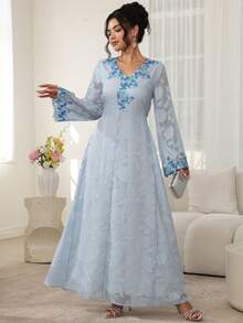 Al Najma 粉色长袖V领刺绣花卉边饰优雅喇叭裙摆女式连衣裙 - 藍色 - 查看 1