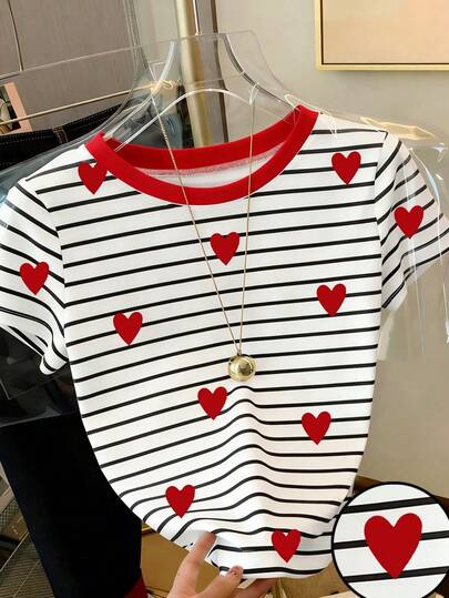 This Short-Sleeved T-Shirt For Girls Features Black Stripes And Heart Embellishments, A Fresh And Sweet Style Suitable For Everyday Wear. It's A All-Match And Versatile Piece, Perfect For Valentine's Day, Casual Outings, Or All Seasons. The Heart And Stripe Design Is In Red, And The Fitted, Short Style Is Suitable For Everyday Wear And Casual Occasions.