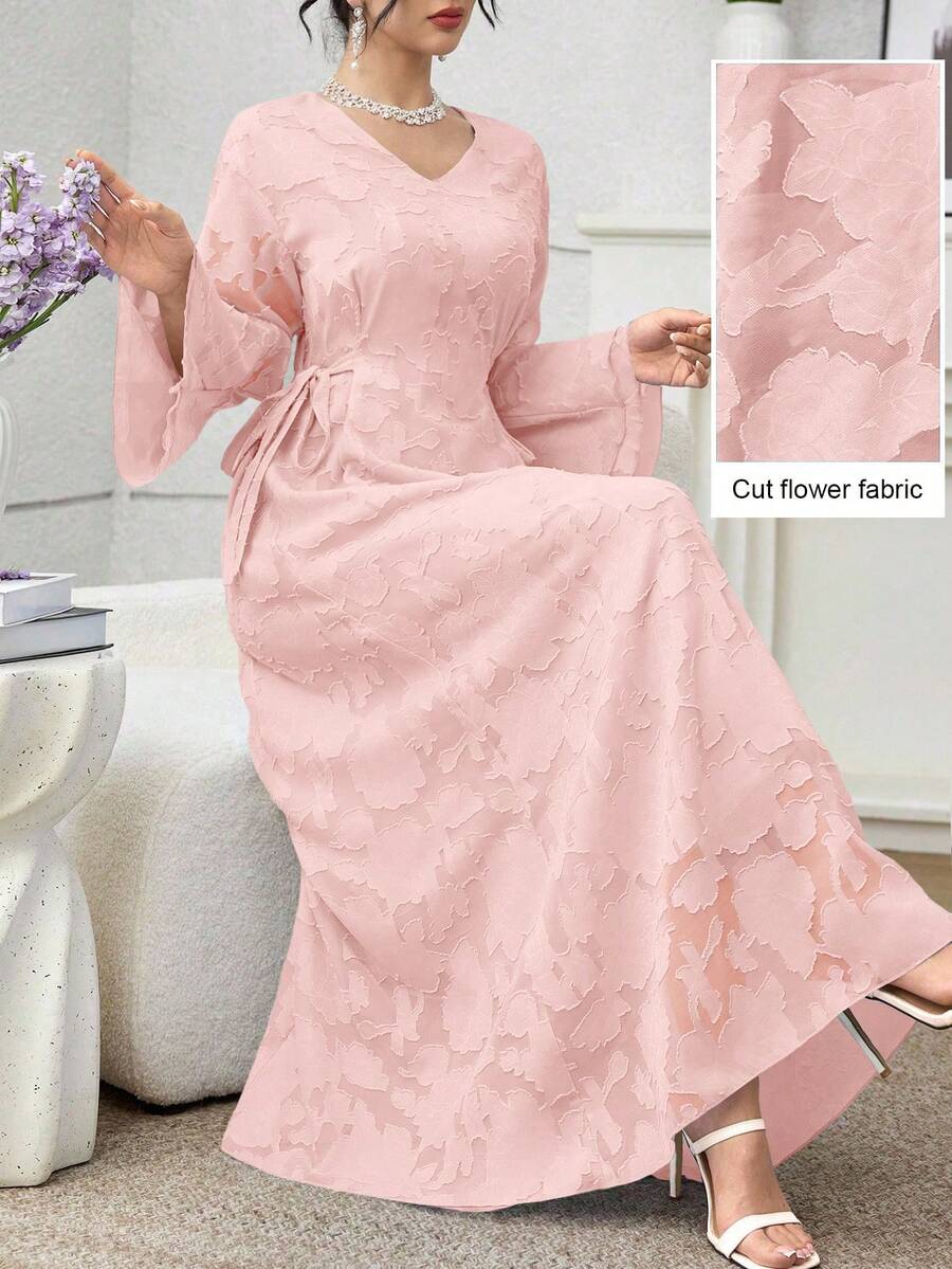 Yasmyna V领镂空系带优雅阿拉伯风格连衣裙 - 淺粉色 - 查看 1