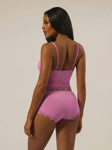 MUSERA ESSENTIALS 三角胸蕾丝边可调节吊带背心和修身平角内裤套装，冬季假日内衣，日常舒适居家必备 - 粉色 - 查看 2