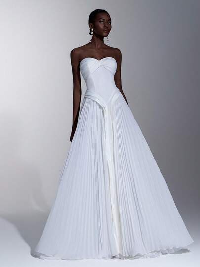 Elitara 优雅奢华的白色雪纺拼接缎面礼服，手工褶裥装饰，无肩带两件式设计，配有超大褶皱裙摆和拖尾，女士正式晚礼服/婚纱