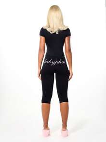 BABYPHAT Quần legging lửng cạp cao in chữ thương hiệu, chất liệu vải thun co giãn. - màu đen - Xem 2