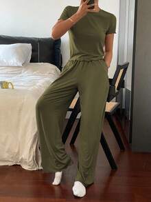 Livesso Bộ đồ mặc nhà tối giản màu trơn với viền lượn sóng gồm áo và quần ôm sát. - Màu xanh Ô liu - Xem 5