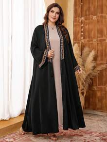 Al Najma 加大码女士奢华拼接缎带流苏宽松长袖黑色阿巴雅长袍 - 黑色 - 查看 3