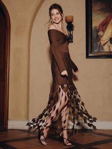 Anewsta Đầm dài tay ôm dáng màu nâu mocha thanh lịch dành cho nữ mùa xuân, thiết kế lệch vai, xoắn phía trước, viền gấu áo phối họa tiết hình thoi rỗng. Chất liệu vải dệt họa tiết. - Cà phê - Xem 1