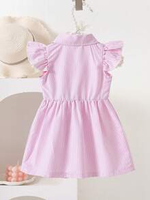 SHEIN Vintaside Kids 1件女婴翻领娃娃连衣裙，短袖纽扣荷叶袖吊带短裙，高腰宽松条纹3D花卉印花时尚百搭可爱甜美休闲户外旅行夏季新款 - 粉色 - 查看 3