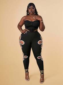 CurvyTilda Plus Contrast Binding Cut Out Leggings - Black - View 3