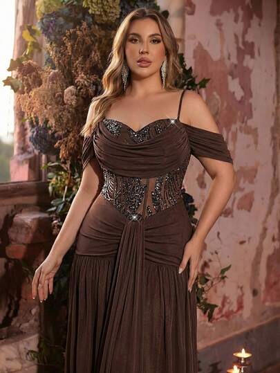 Glamrae Plus Size Elegant & Romantisk Brun Off-Shoulder Lyxig Pärlklänning med Utsvängd Fåll, Lämplig För Bröllop, Fest, Fest, Formell Gala (Utsmyckad Design)