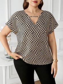 SHEIN Clasi 大码极简几何图案宽松衬衫 - 彩色 - 查看 6