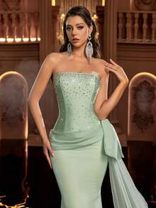 Glamrae Elegant Fashionable Green Knitted Elastic Off-Shoulder Heavy Rhinestone Bandeau Bodycon Flared Hem Dress, Suitable For Banquet, Business Events, Wedding Guest And Other Occasions - Green - View 3