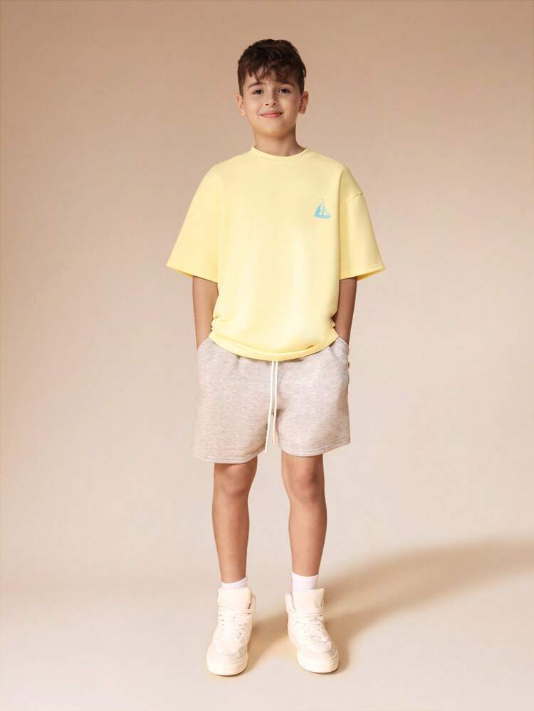 돛단배 프린트가 있는 햄튼 티셔츠와 반바지 세트