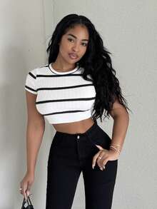 Alexandranx Women's Round Neck Short Sleeve Cropped Ribbed Knit T-Shirt, Summer - Black and White - View 6