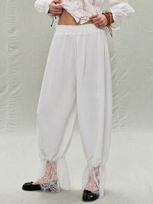 SoleilVie 女士纯色撞色蕾丝宽松休闲灯笼裤 - 白色 - 查看 1