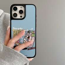 TOM & JERRY X SHEIN This Cartoon Cat And Mouse Pattern Two-In-One Phone Case Is Made Of TPU+PC Material, Featuring Shockproof Matte Texture And Leather Texture, Which Can Prevent Hand Sweating. The Exquisite Heart-Shaped Pattern Effectively Protects Your Apple 14/15 And 16/17 Pro Max Phones. - Multicolor - View 3