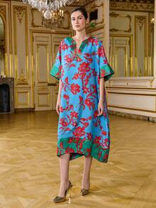 LOTSLUV فستان نسائي أنيق بتصميم كتل اللون والزهور بياقة على شكل حرف V وأكمام قصيرة فضفاض بحافة غير متماثلة طول الركبة باللون الأزرق والأخضر والأحمر - البحيرة الزرقاء - مشاهدة 3