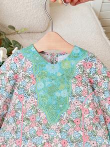 SHEIN Gaun Bayi Perempuan Motif Bunga A-Line Model A-Line Mengembang, Gaya Liburan, Bahan Poliester Warna-warni, Anak-anak - MultiWarna - View 4