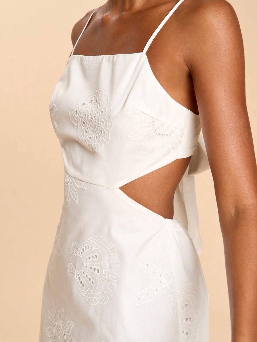 Travachic Vestido mini de verano casual y romántico con bordado y cordones en la espalda descubierta - Blanco - Ver 1
