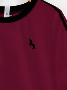 Everyssa 2件套女士时尚圆领刺绣印花撞色滚边T恤，休闲弹力腰斜插口袋刺绣阔腿裤套装 - 彩色 - 查看 7