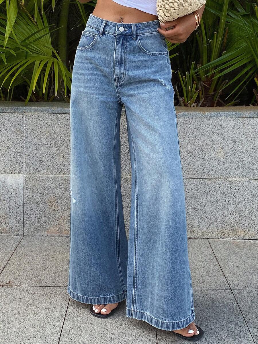 DAZY 女士常规腰围宽松直筒休闲牛仔裤 - 中等水洗藍 - 查看 1