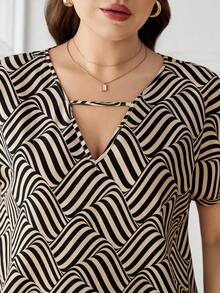 SHEIN Clasi 大码极简几何图案宽松衬衫 - 彩色 - 查看 4