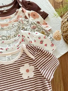 SHEIN Bộ áo liền quần tay ngắn in họa tiết dễ thương, thoải mái cho bé gái sơ sinh, nhiều màu sắc, thích hợp cho mùa hè. - Nhiều màu - Xem 6