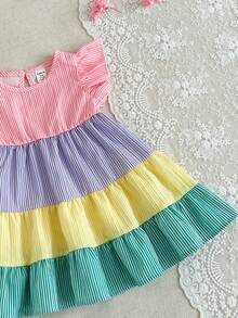 SHEIN Gaun Bayi Perempuan Musim Panas dengan Tekstur, Motif Garis-garis Blok Warna, Patchwork, Lapisan, dan Hem Bergelombang, Lengan Bergelombang Manis, Gaya Pesta/Liburan Musim Panas - MultiWarna - View 3