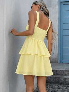 Vivid Eden 女士褶裥吊带荷叶边下摆黄色连衣裙，适合春夏及度假穿着 - 淡黃色 - 查看 3