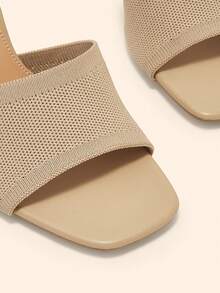 CUCCOO BASICS 女士尖头细高跟针织一体式舒适透气日常通勤凉鞋，杏色 - 杏色 - 查看 4