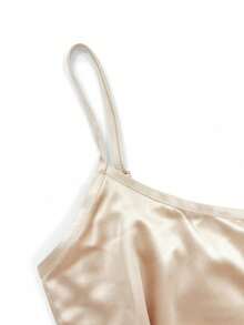 GlowEve Áo tank top nữ đa năng, kiểu dáng tối giản, cổ chữ U, dây đeo vai có thể điều chỉnh, ôm sát, vạt áo bất đối xứng, chất liệu satin bóng, mẫu mới về mùa hè 2026. - Rượu sâm banh - Xem 5