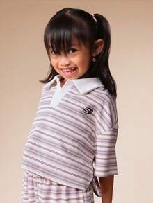 SUMWON 女童条纹 Polo 衫和配套长裤套装，短袖翻领上衣搭配松紧腰长裤，休闲日常度假装。 - 粉色 - 查看 3