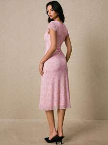 Poéselle 女士优雅碎花V领中长连衣裙，夏季粉色碎花女装连衣裙，粉色中长连衣裙，粉色花朵连衣裙，女士连衣裙，印花连衣裙，女士碎花连衣裙，碎花中长连衣裙 - 粉色 - 查看 2