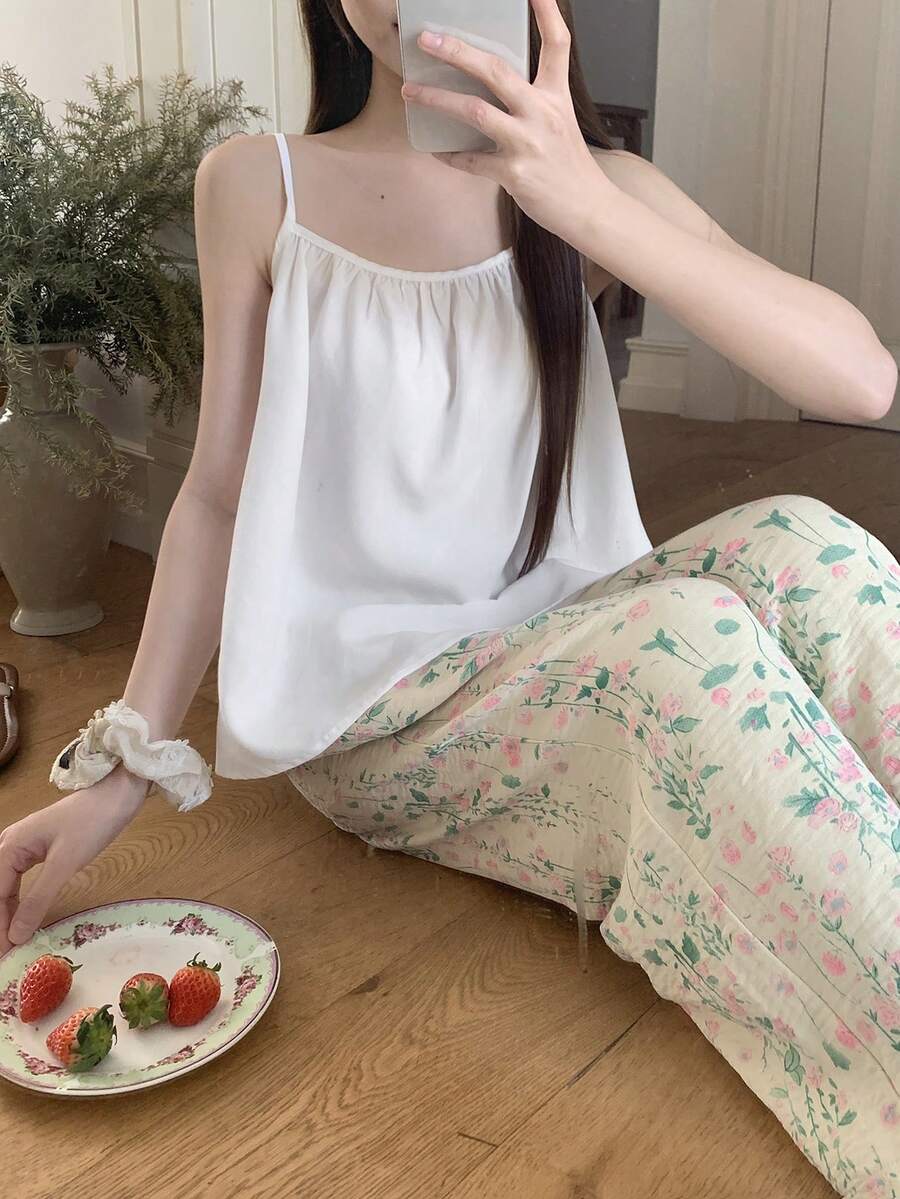 DAZY Women's Summer Sleeveless Top & 3/4 Ditsy Floral Pajama Pants Sleepwear Set - White - View 1