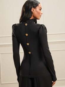 Lilora Áo thun nữ tay phồng thanh lịch có cúc trang trí - màu đen - Xem 2