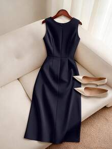 GlowEve CURVE Plus Size Women Summer Elegant Solid Color Pleated Waist Sleeveless Dress - Navy Blue - View 2