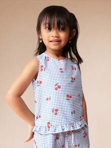 SUMWON 无袖樱桃印花格纹两件套T恤和裤子，荷叶边下摆细节，适合夏季穿着 - 藍色 - 查看 5