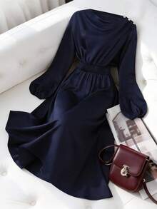 Chiquease Damen Minimalistische elegante Maxikleid mit Taillenschwung - Königsblau - Übersicht 3